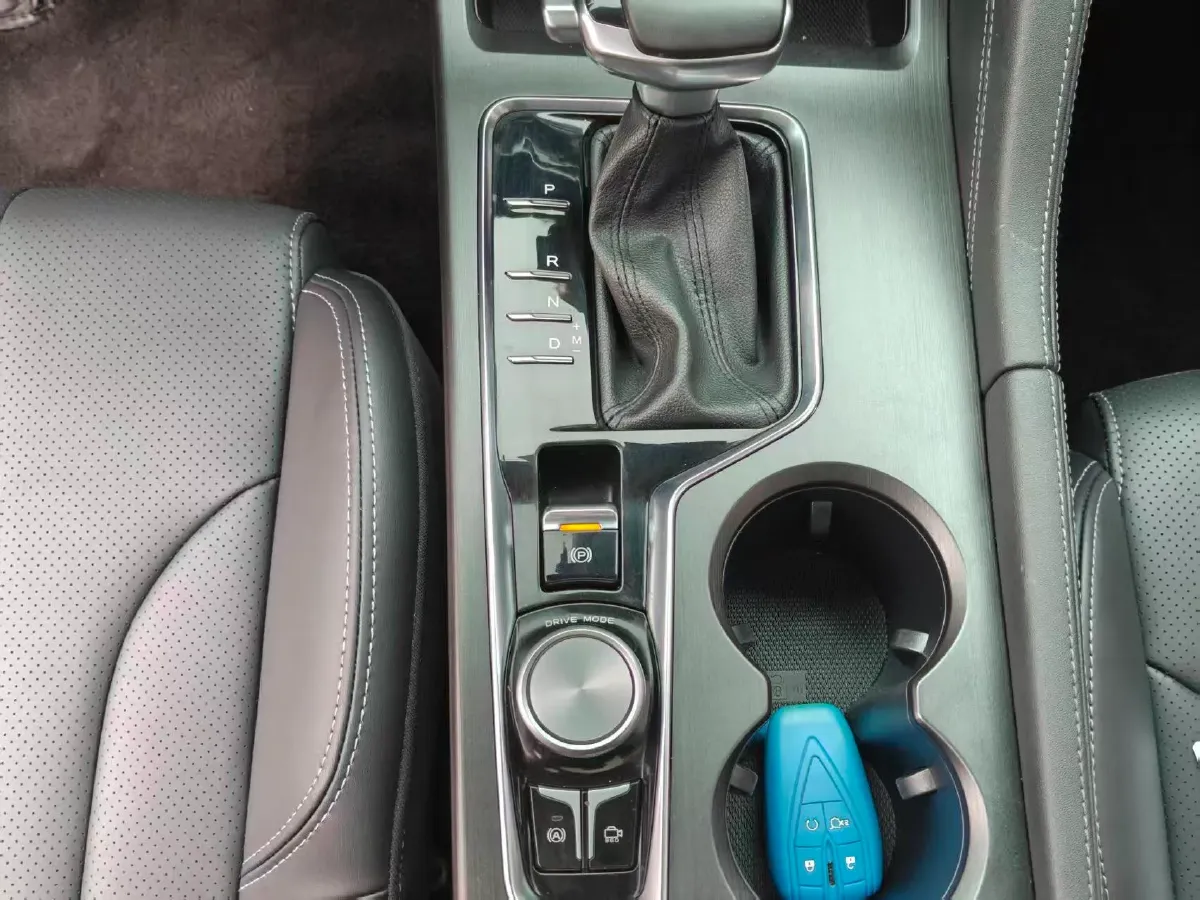 2020 ChangAn CS75 Plus 1.5T 178HP L4 6AT,autocango,china used car exporter,china ev exporter,chinese used car exporter,chinese used ev exporter