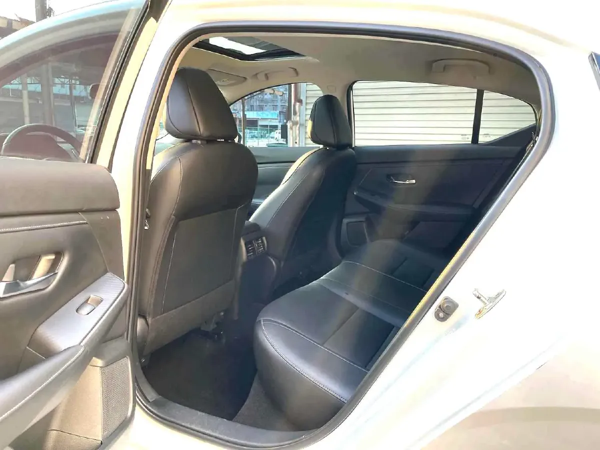 2021 Nissan Sylphy 1.6L 135HP L4 CVT,autocango,china used car exporter,china ev exporter,chinese used car exporter,chinese used ev exporter