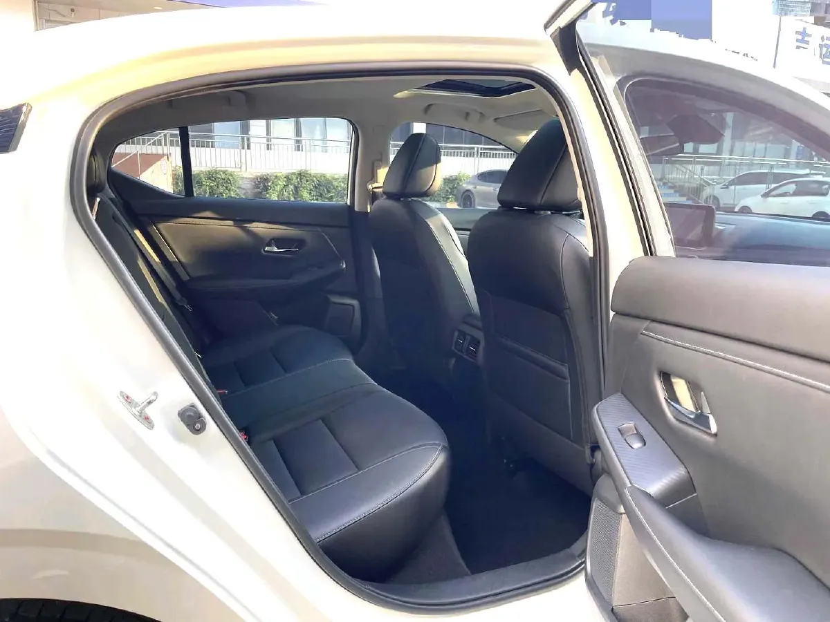 2021 Nissan Sylphy 1.6L 135HP L4 CVT,autocango,china used car exporter,china ev exporter,chinese used car exporter,chinese used ev exporter