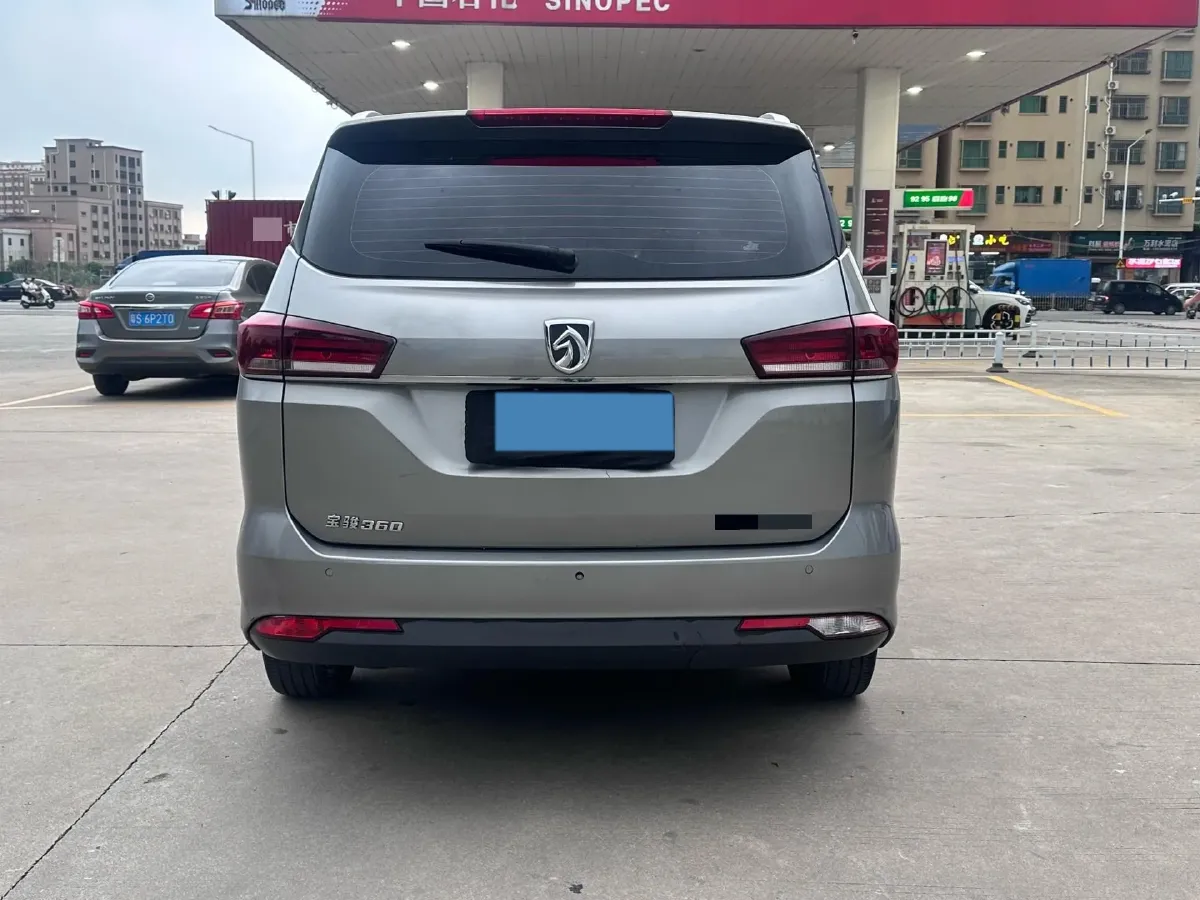 2019 BaoJun 360 1.5L 105HP L4 6MT,autocango,china used car exporter,china ev exporter,chinese used car exporter,chinese used ev exporter