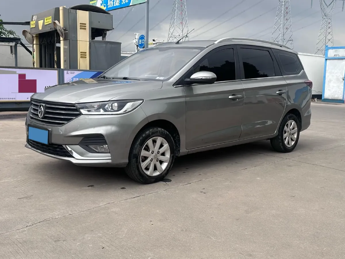 2019 BaoJun 360 1.5L 105HP L4 6MT,autocango,china used car exporter,china ev exporter,chinese used car exporter,chinese used ev exporter