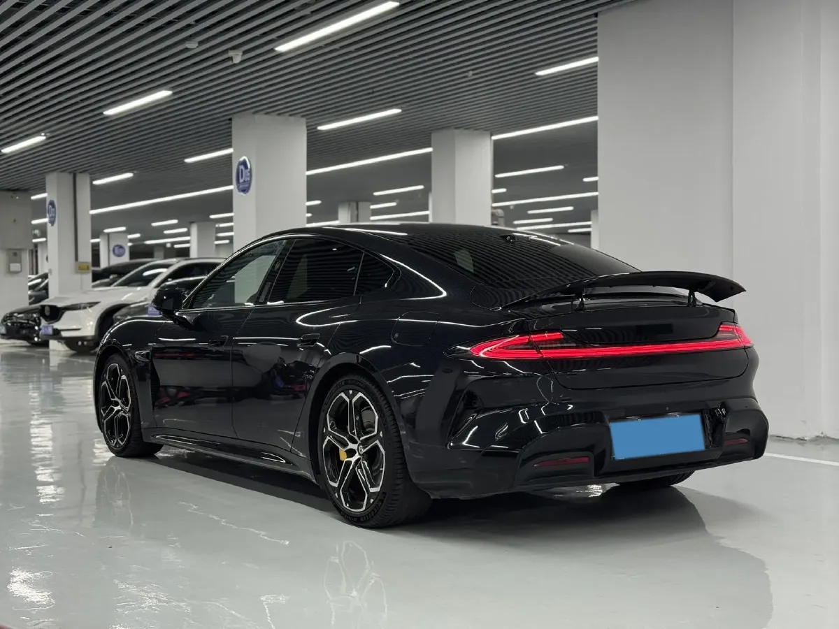 2024 MI SU7 BEV 101KWH,autocango,china used car exporter,china ev exporter,chinese used car exporter,chinese used ev exporter