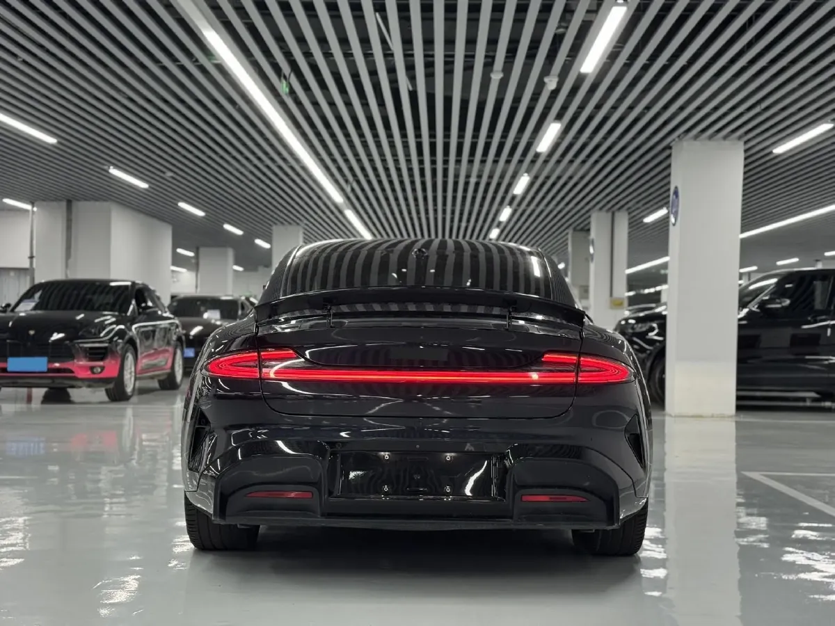 2024 MI SU7 BEV 101KWH,autocango,china used car exporter,china ev exporter,chinese used car exporter,chinese used ev exporter