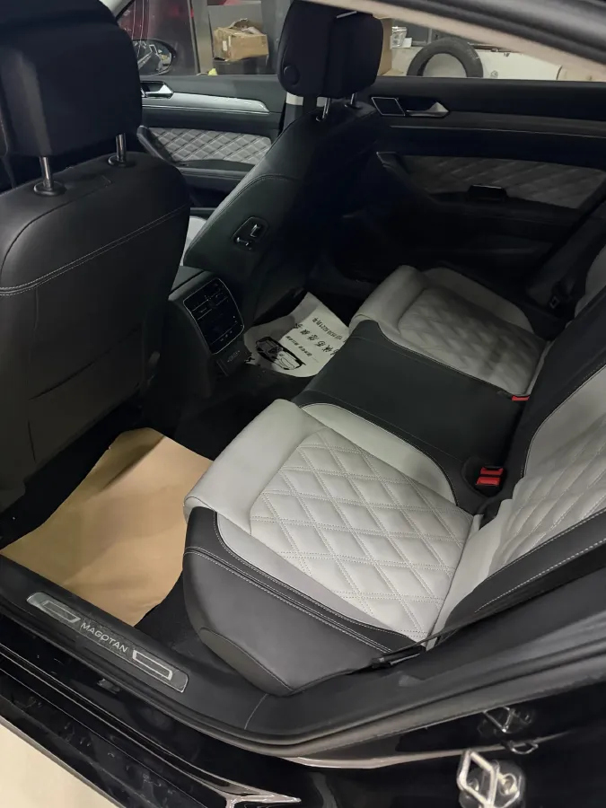 2023 Volkswagen Magotan 1.4T 150HP L4 7DCT,autocango,china used car exporter,china ev exporter,chinese used car exporter,chinese used ev exporter