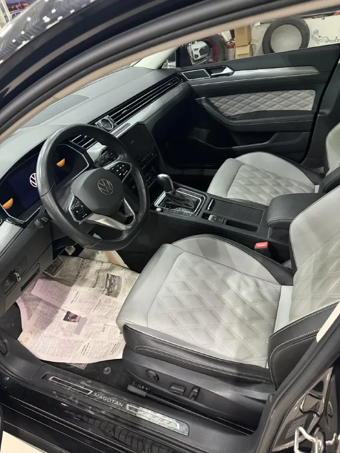 2023 Volkswagen Magotan 1.4T 150HP L4 7DCT,autocango,china used car exporter,china ev exporter,chinese used car exporter,chinese used ev exporter
