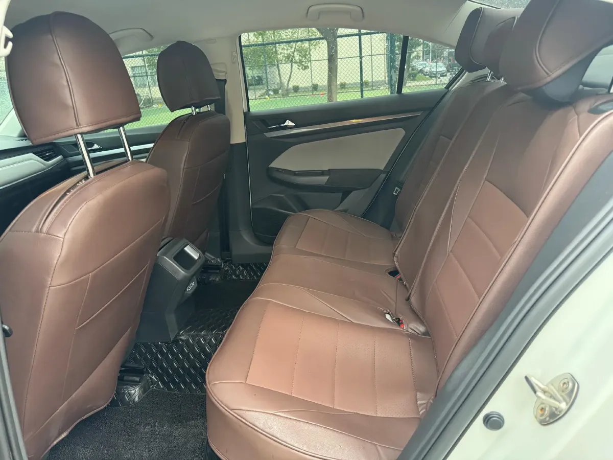 2023 Volkswagen Bora 1.2T 116HP L4 7DCT,autocango,china used car exporter,china ev exporter,chinese used car exporter,chinese used ev exporter