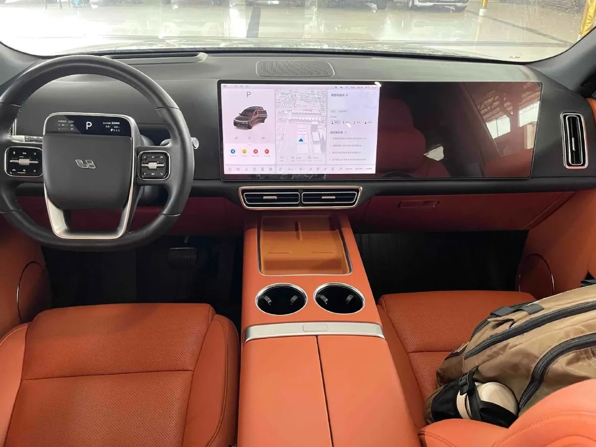 2024 Ford Bronco 2.3T 275HP L4 10AT,autocango,china used car exporter,china ev exporter,chinese used car exporter,chinese used ev exporter