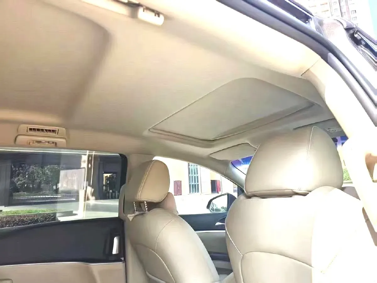 2023 Buick GL8 2.0T 237HP L4 9AT,autocango,china used car exporter,china ev exporter,chinese used car exporter,chinese used ev exporter