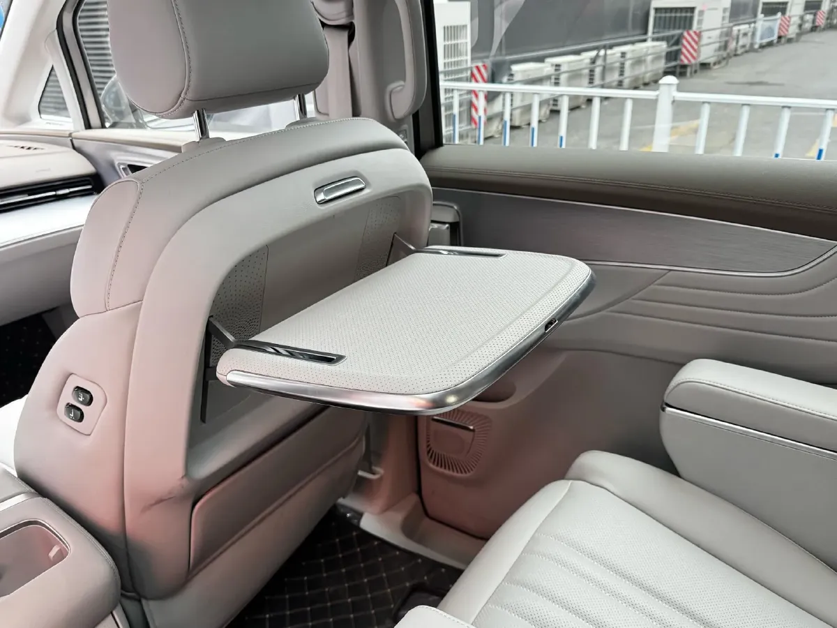 2025 Roewe iMAX8 1.5T 150HP L4 1DHT PHEV 24.7KWH,autocango,china used car exporter,china ev exporter,chinese used car exporter,chinese used ev exporter