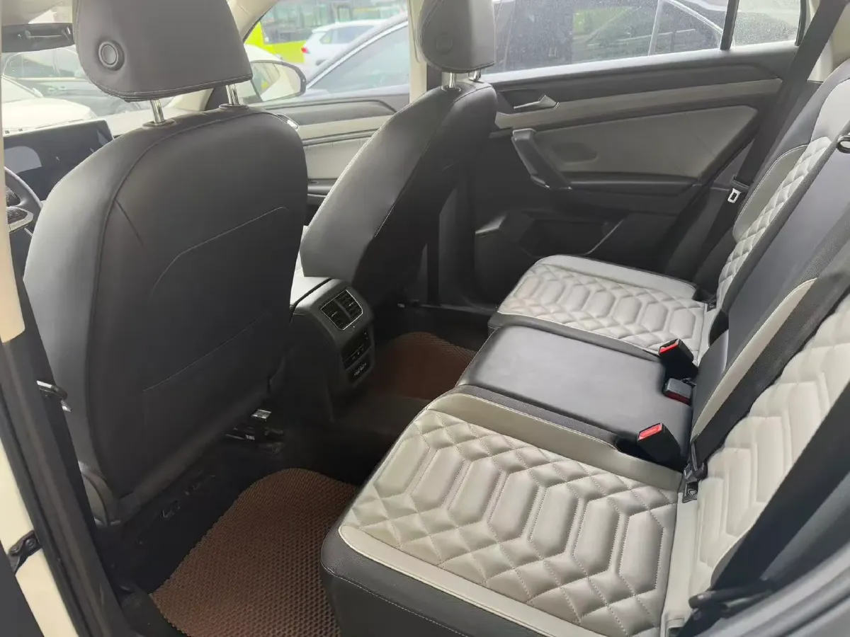 2023 Volkswagen Tayron 2.0T 186HP L4 7DCT,autocango,china used car exporter,china ev exporter,chinese used car exporter,chinese used ev exporter