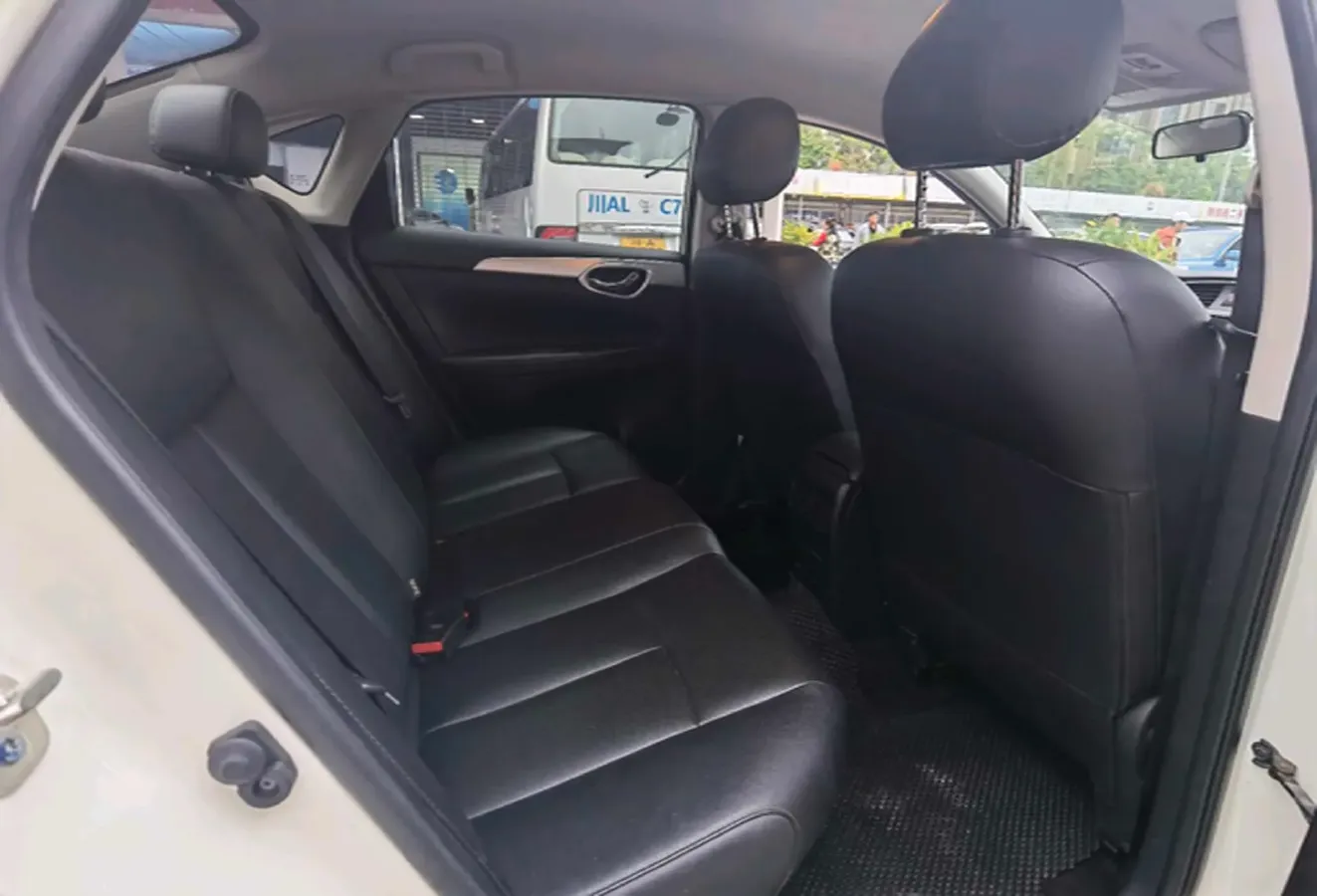 2022 Nissan Sylphy 1.6L 122HP L4 CVT,autocango,china used car exporter,china ev exporter,chinese used car exporter,chinese used ev exporter