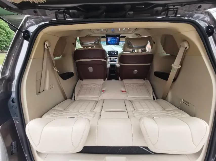 2023 Buick GL8 2.0T 237HP L4 9AT,autocango,china used car exporter,china ev exporter,chinese used car exporter,chinese used ev exporter