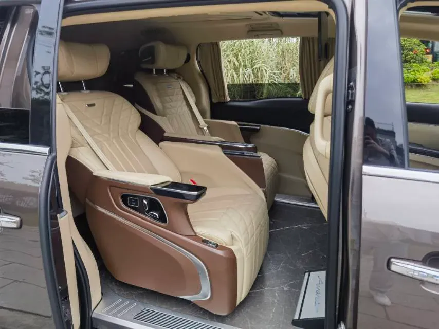 2023 Buick GL8 2.0T 237HP L4 9AT,autocango,china used car exporter,china ev exporter,chinese used car exporter,chinese used ev exporter