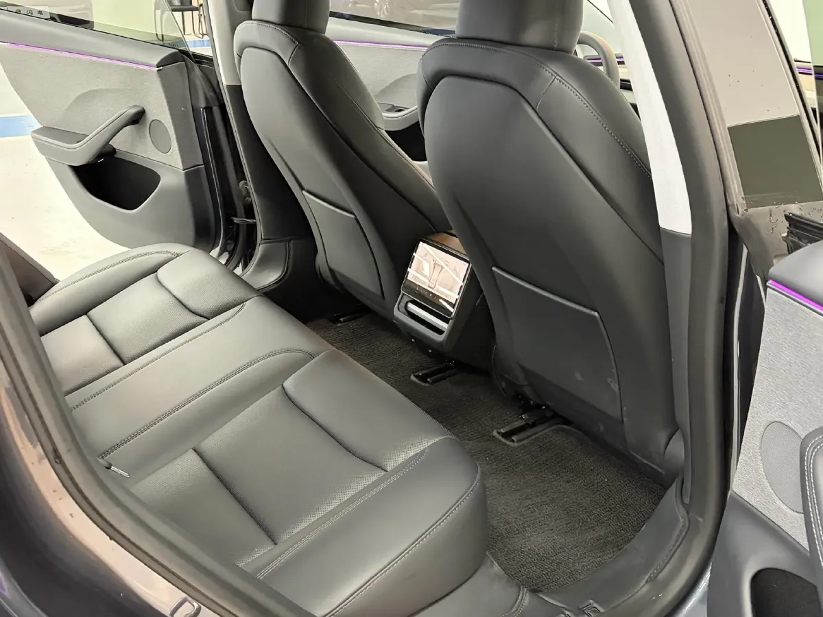 2025 Tesla Model 3 BEV 62.5KWH,autocango,china used car exporter,china ev exporter,chinese used car exporter,chinese used ev exporter