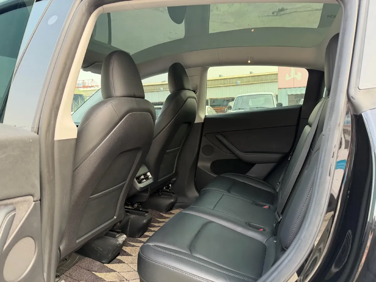 2022 Tesla Model Y BEV 60KWH,autocango,china used car exporter,china ev exporter,chinese used car exporter,chinese used ev exporter