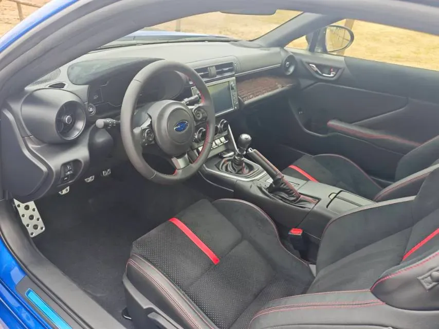 2022 Subaru BRZ 2.4L 234HP H4 6MT,autocango,china used car exporter,china ev exporter,chinese used car exporter,chinese used ev exporter