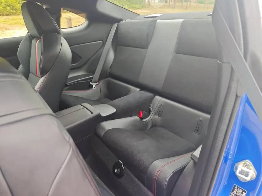 2022 Subaru BRZ 2.4L 234HP H4 6MT,autocango,china used car exporter,china ev exporter,chinese used car exporter,chinese used ev exporter