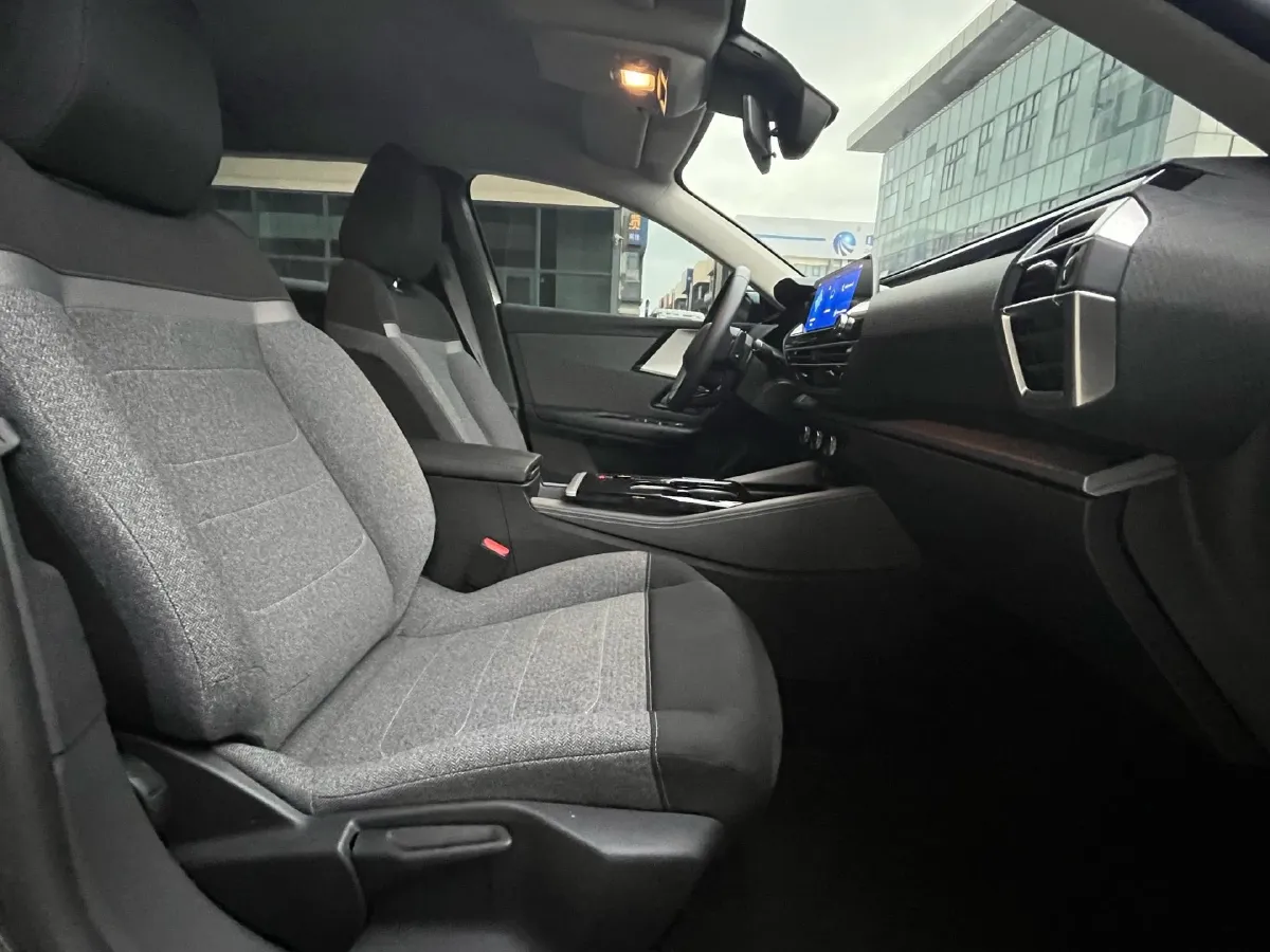 2023 JMC FuShun 2.0T 146HP L4 8AT,autocango,china used car exporter,china ev exporter,chinese used car exporter,chinese used ev exporter