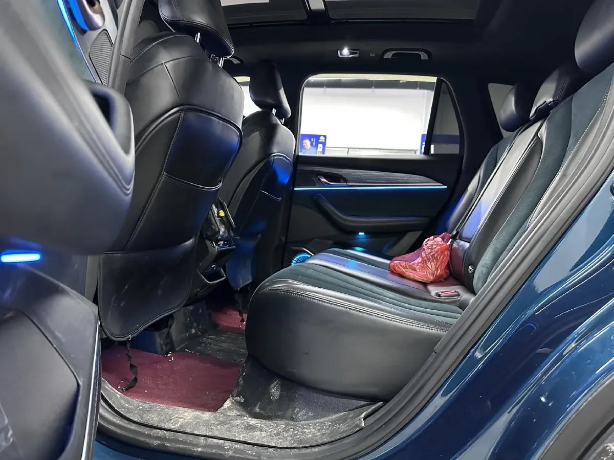 2021 Geely Monjaro 2.0T 218HP L4 7DCT,autocango,china used car exporter,china ev exporter,chinese used car exporter,chinese used ev exporter