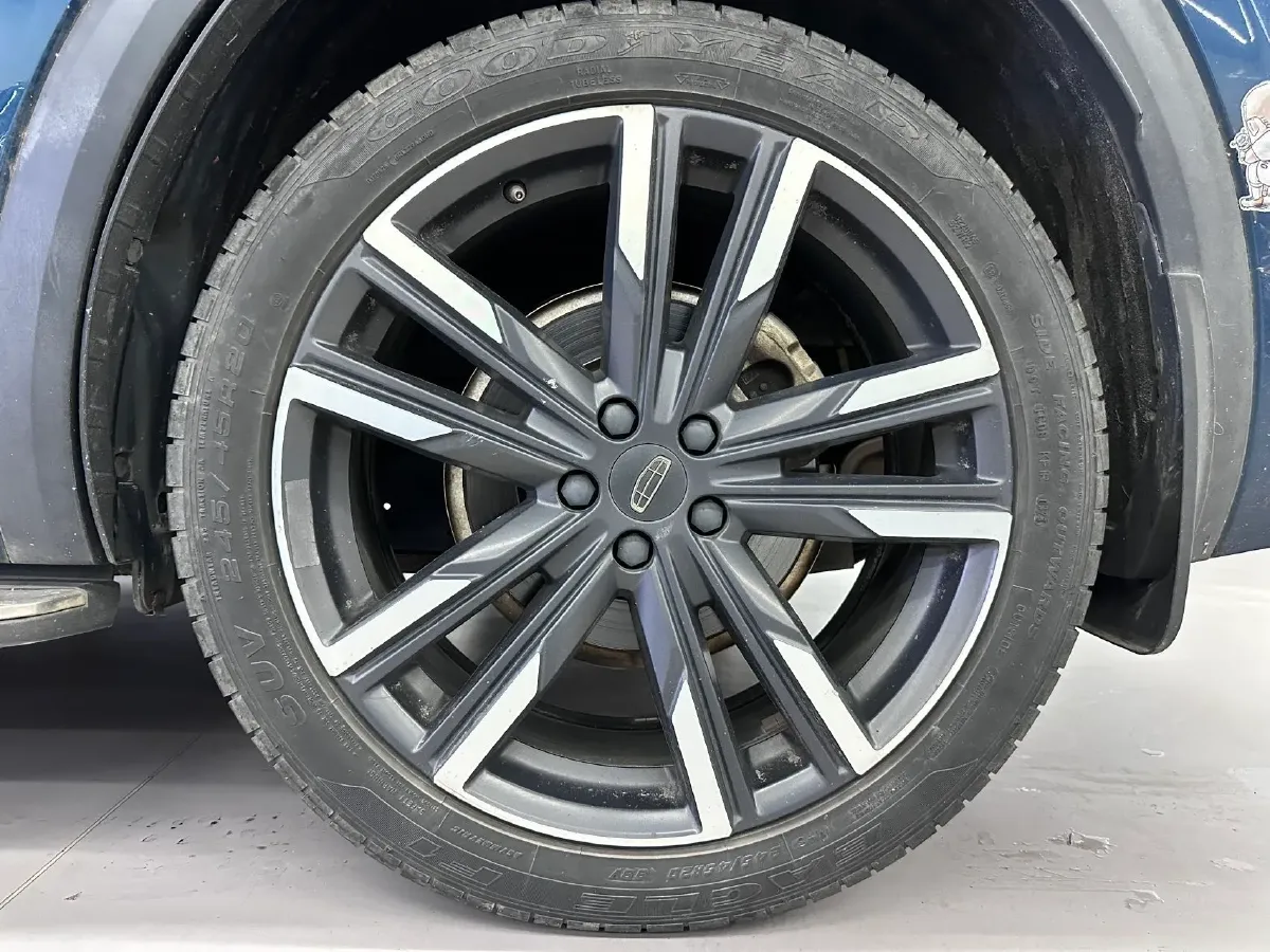 2021 Geely Monjaro 2.0T 218HP L4 7DCT,autocango,china used car exporter,china ev exporter,chinese used car exporter,chinese used ev exporter