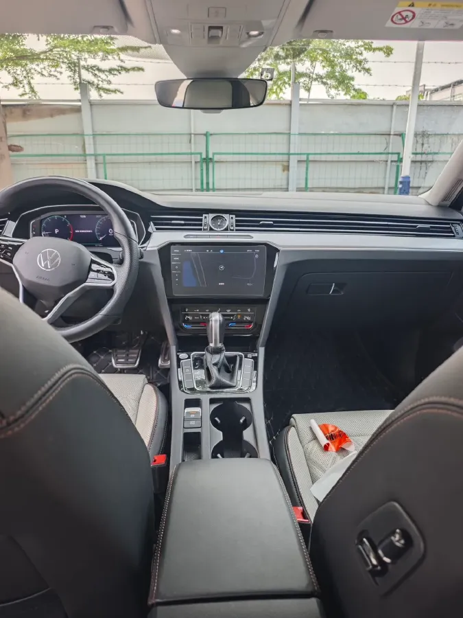 2023 Volkswagen Magotan 2.0T 186HP L4 7DCT,autocango,china used car exporter,china ev exporter,chinese used car exporter,chinese used ev exporter