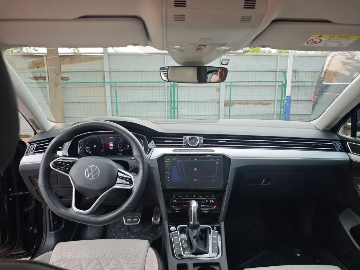 2023 Volkswagen Magotan 2.0T 186HP L4 7DCT,autocango,china used car exporter,china ev exporter,chinese used car exporter,chinese used ev exporter