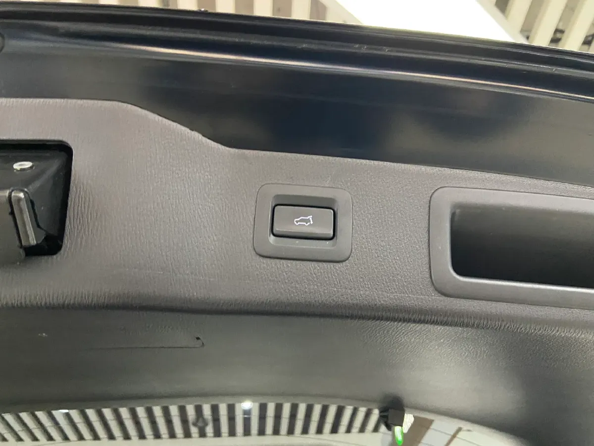 2022 MAXUS XinTu V90 2.0T 150HP L4 6AT,autocango,china used car exporter,china ev exporter,chinese used car exporter,chinese used ev exporter