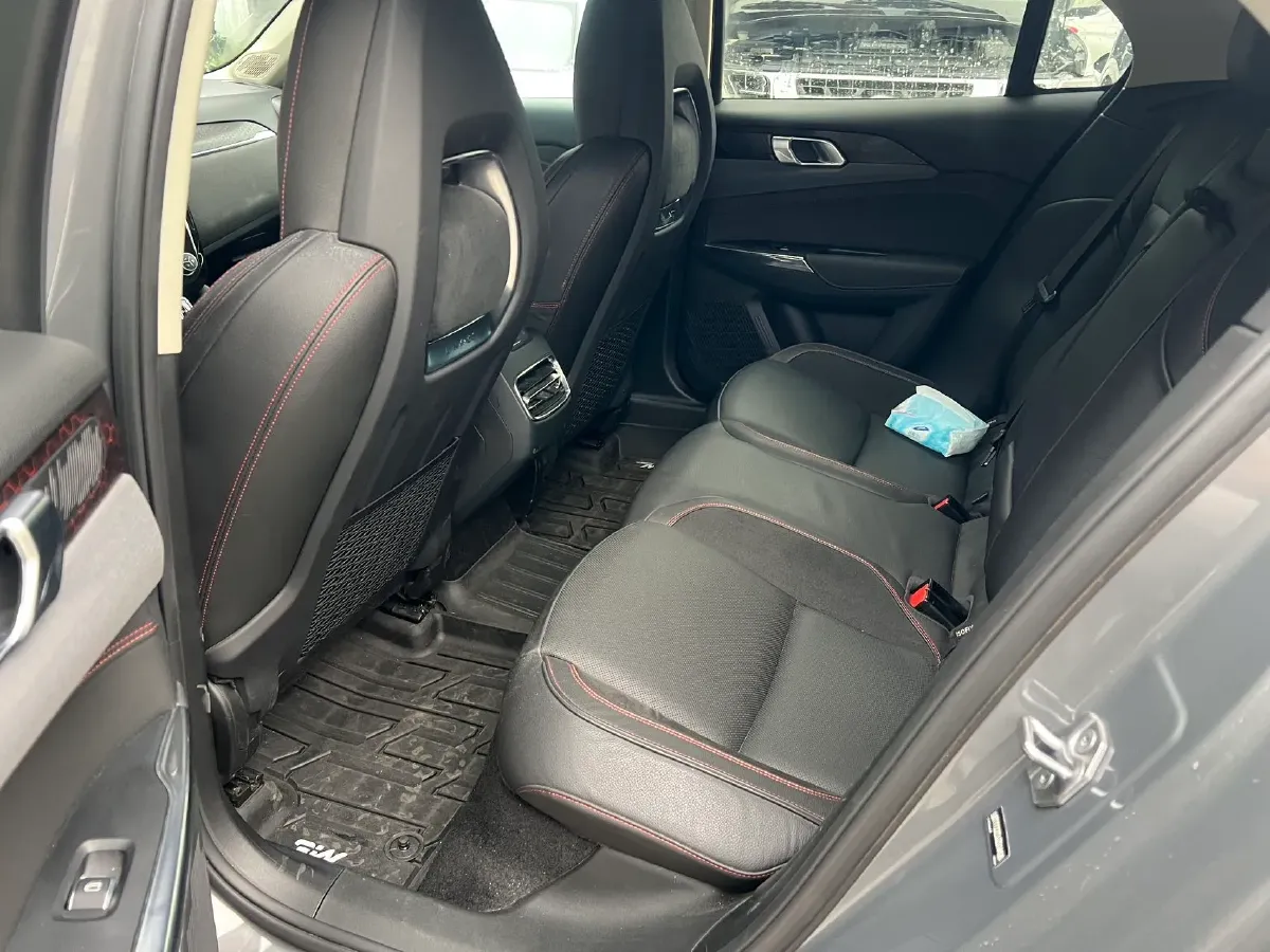 2018 Toyota C-HR 2.0L 171HP L4 CVT,autocango,china used car exporter,china ev exporter,chinese used car exporter,chinese used ev exporter