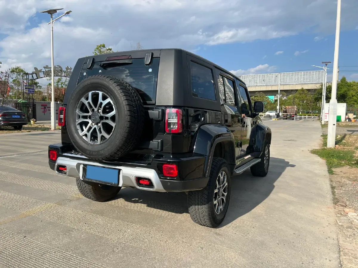 2019 Beijing BJ40 2.0T 218HP L4 6AT,autocango,china used car exporter,china ev exporter,chinese used car exporter,chinese used ev exporter