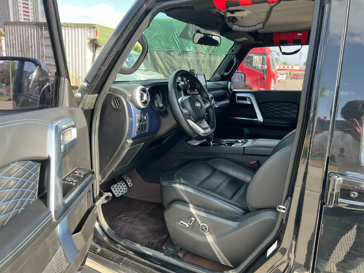 2019 Beijing BJ40 2.0T 218HP L4 6AT,autocango,china used car exporter,china ev exporter,chinese used car exporter,chinese used ev exporter