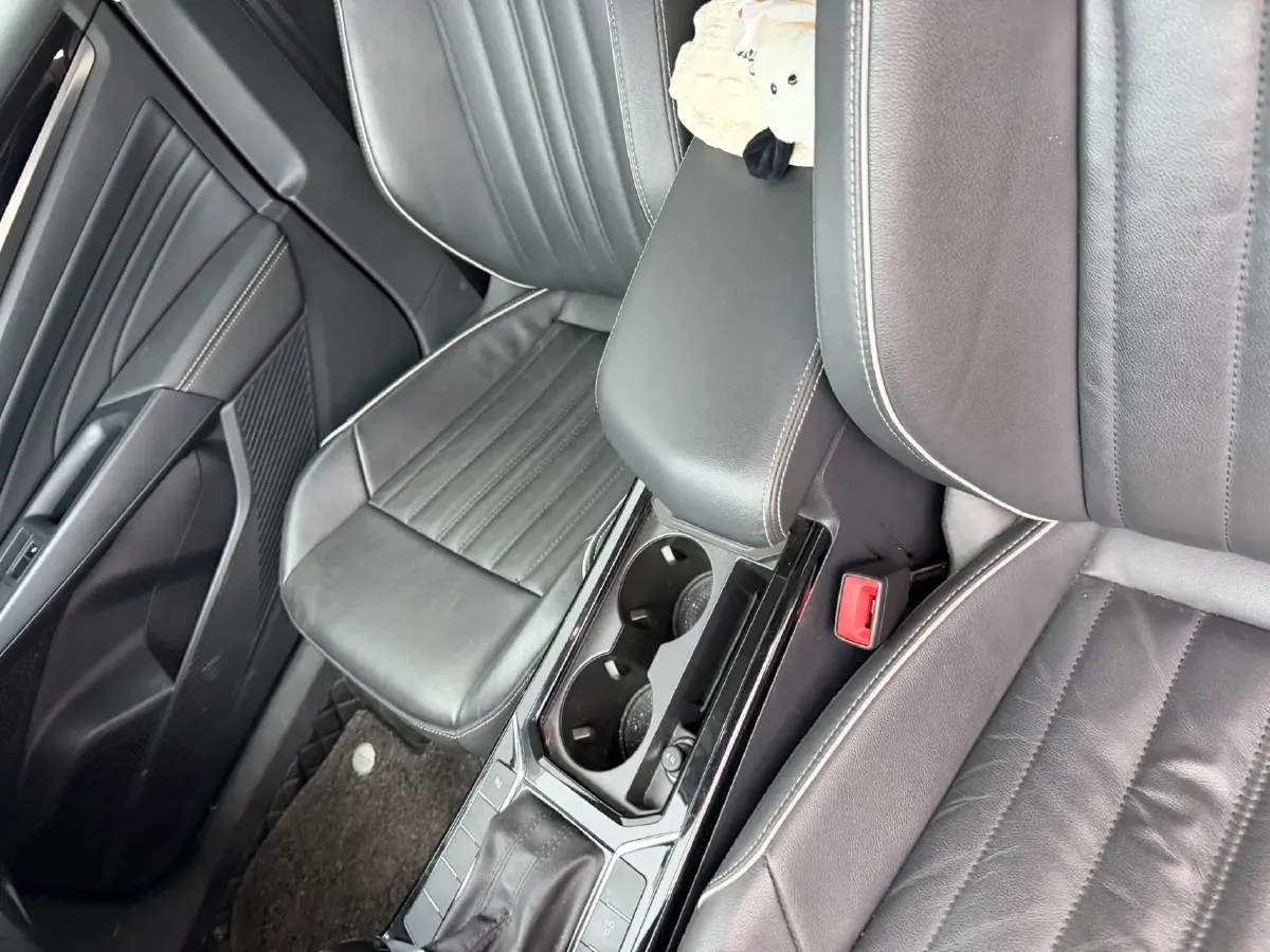 2022 Skoda Kodiak GT 2.0T 186HP L4 7DCT,autocango,china used car exporter,china ev exporter,chinese used car exporter,chinese used ev exporter