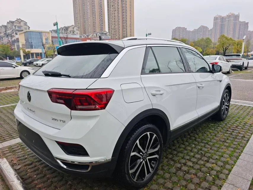 2022 Volkswagen T-Roc 1.4T 150HP L4 7DCT,autocango,china used car exporter,china ev exporter,chinese used car exporter,chinese used ev exporter