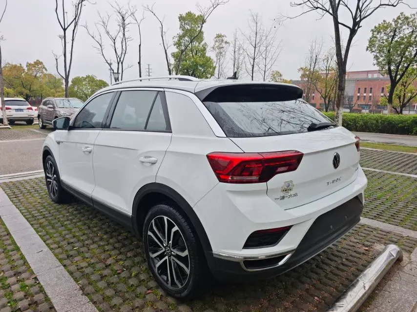2022 Volkswagen T-Roc 1.4T 150HP L4 7DCT,autocango,china used car exporter,china ev exporter,chinese used car exporter,chinese used ev exporter