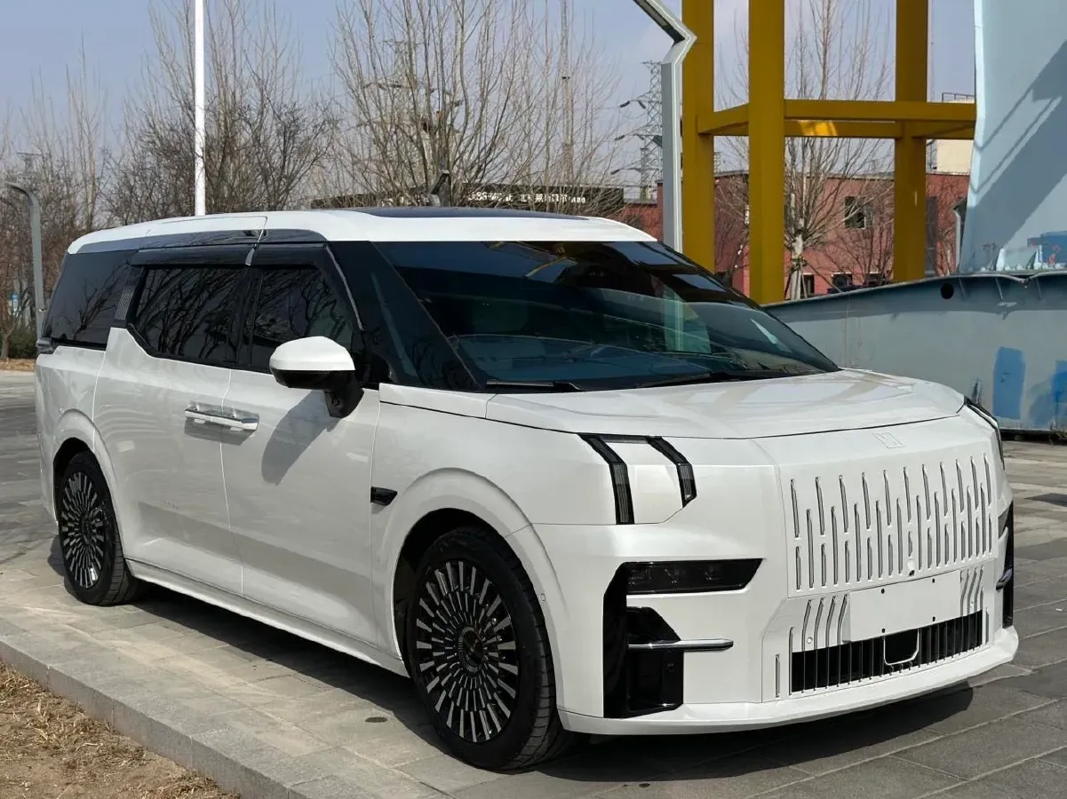 2022 Zeekr 009 BEV 116KWH,autocango,china used car exporter,china ev exporter,chinese used car exporter,chinese used ev exporter