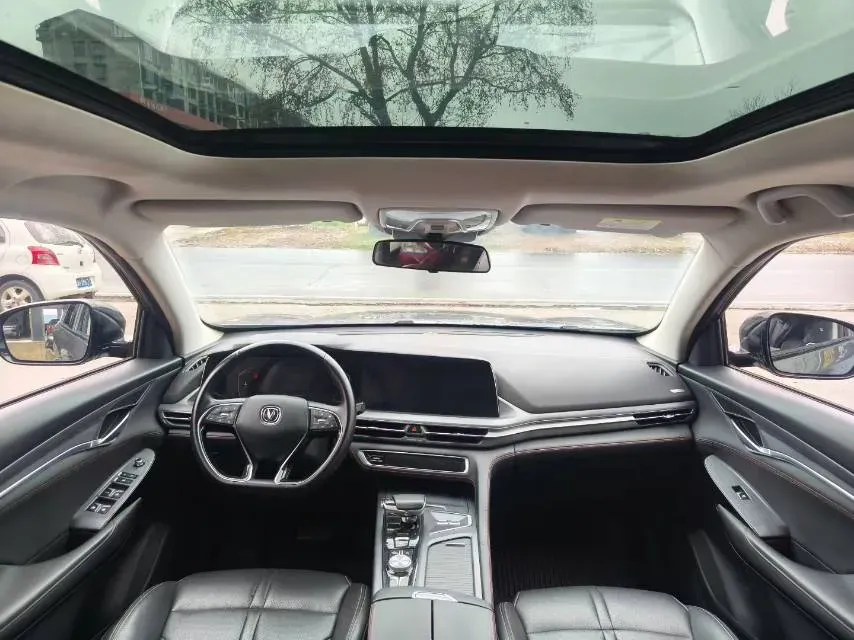 2022 ChangAn CS75 Plus 1.5T 178HP L4 6AT,autocango,china used car exporter,china ev exporter,chinese used car exporter,chinese used ev exporter