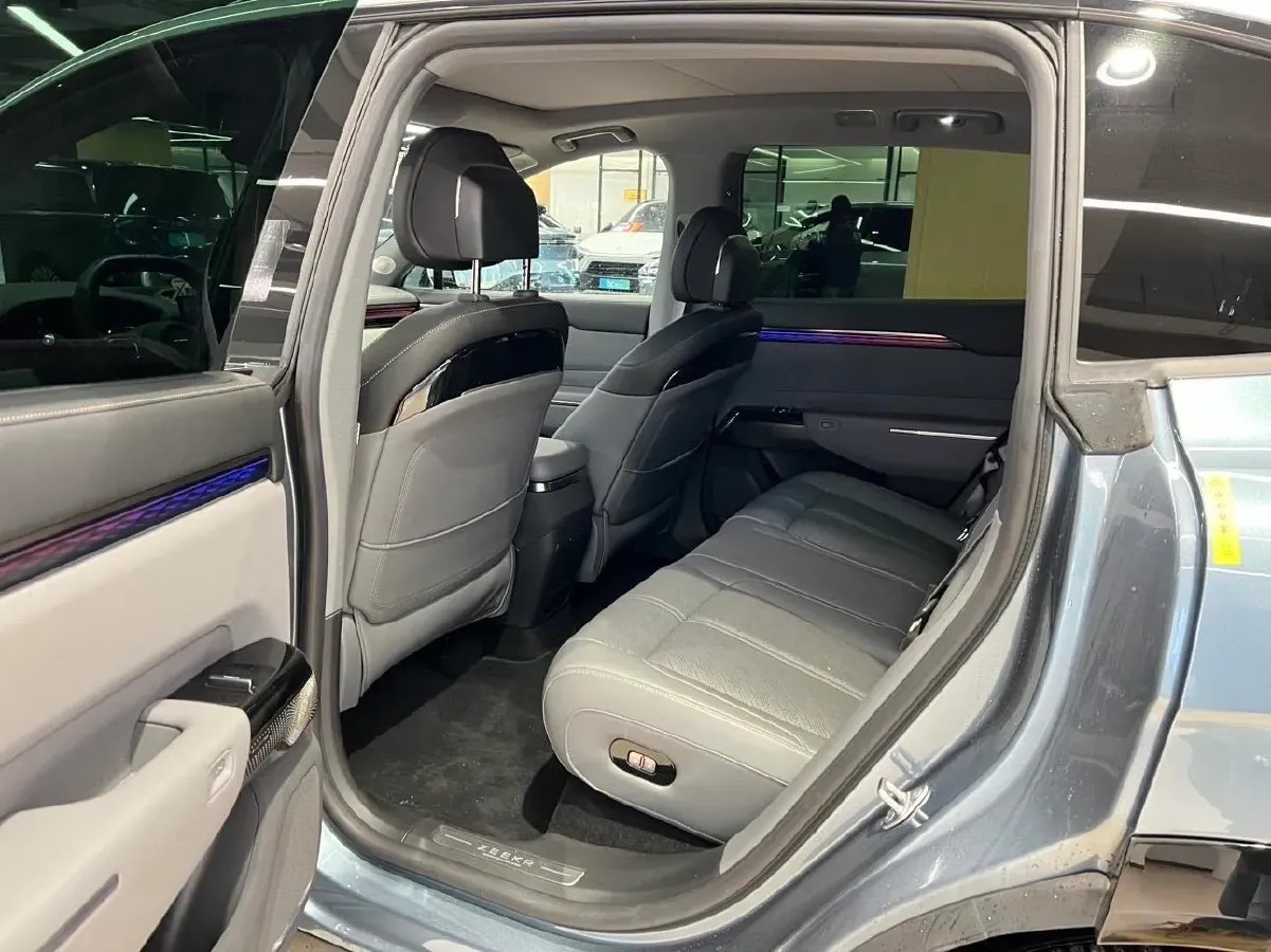 2025 Zeekr 7X BEV 100KWH,autocango,china used car exporter,china ev exporter,chinese used car exporter,chinese used ev exporter