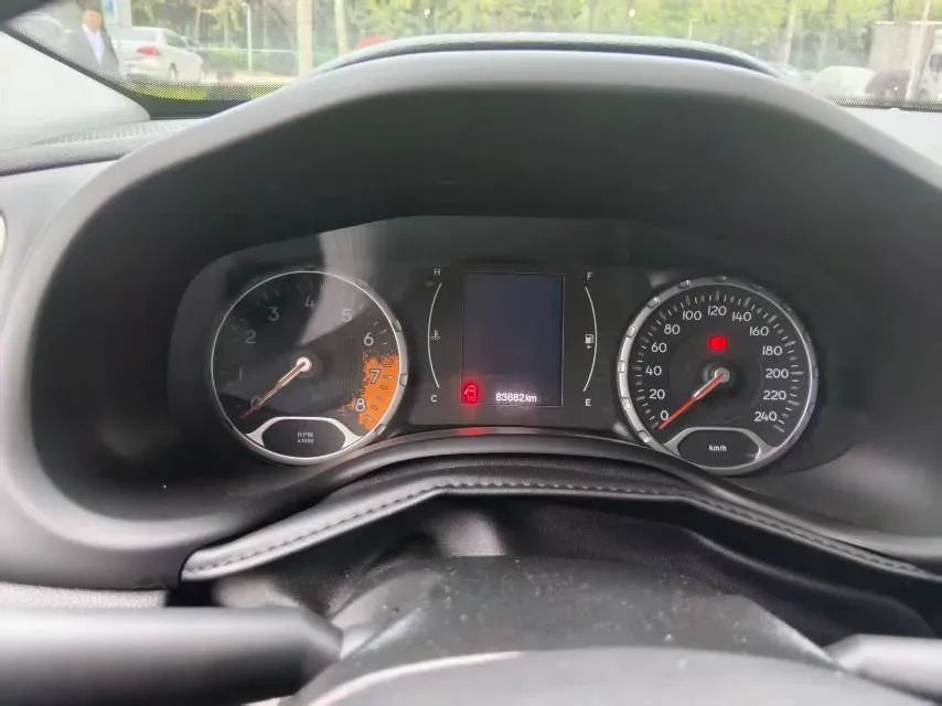 2017 Jeep Renegade 2.0L 155HP L4 9AT,autocango,china used car exporter,china ev exporter,chinese used car exporter,chinese used ev exporter