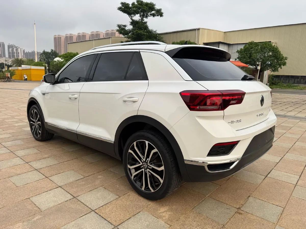 2022 Volkswagen T-Roc 1.4T 150HP L4 7DCT,autocango,china used car exporter,china ev exporter,chinese used car exporter,chinese used ev exporter