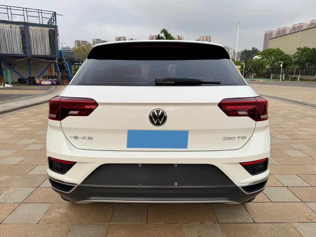 2022 Volkswagen T-Roc 1.4T 150HP L4 7DCT,autocango,china used car exporter,china ev exporter,chinese used car exporter,chinese used ev exporter