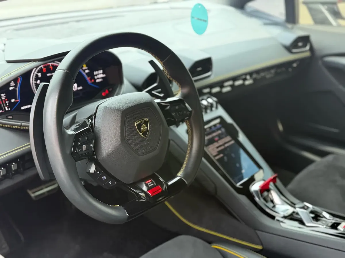 2020 Lamborghini Huracán 5.2L 611HP V10 7DCT,autocango,china used car exporter,china ev exporter,chinese used car exporter,chinese used ev exporter