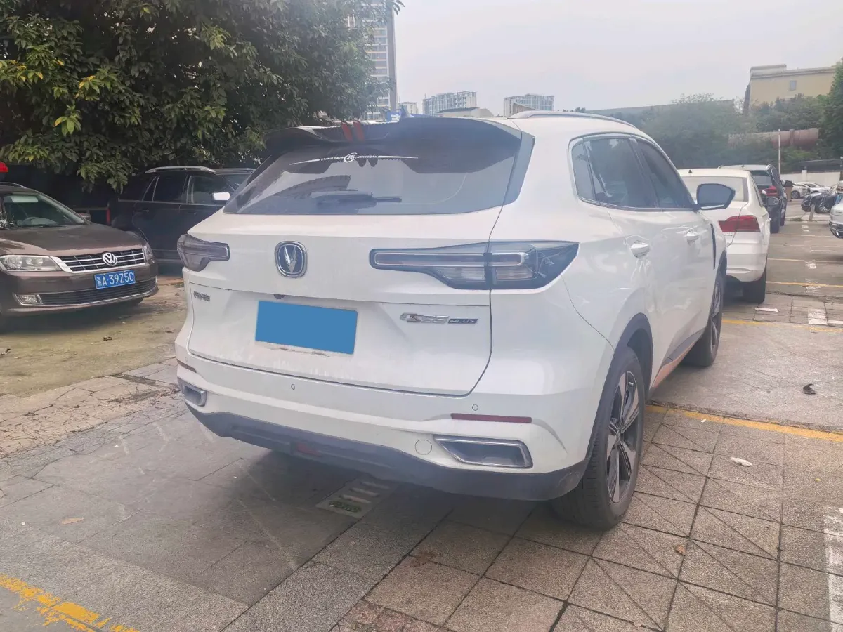 2022 ChangAn Oshan X7 Plus 1.5T 188HP L4 7DCT,autocango,china used car exporter,china ev exporter,chinese used car exporter,chinese used ev exporter