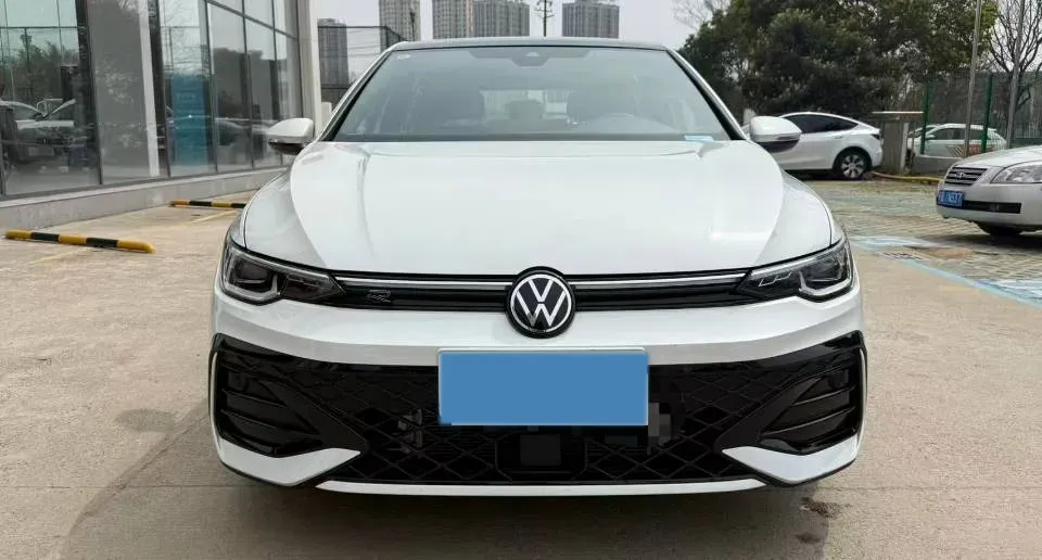 2025 Volkswagen Golf 1.5T 160HP L4 7DCT,autocango,china used car exporter,china ev exporter,chinese used car exporter,chinese used ev exporter