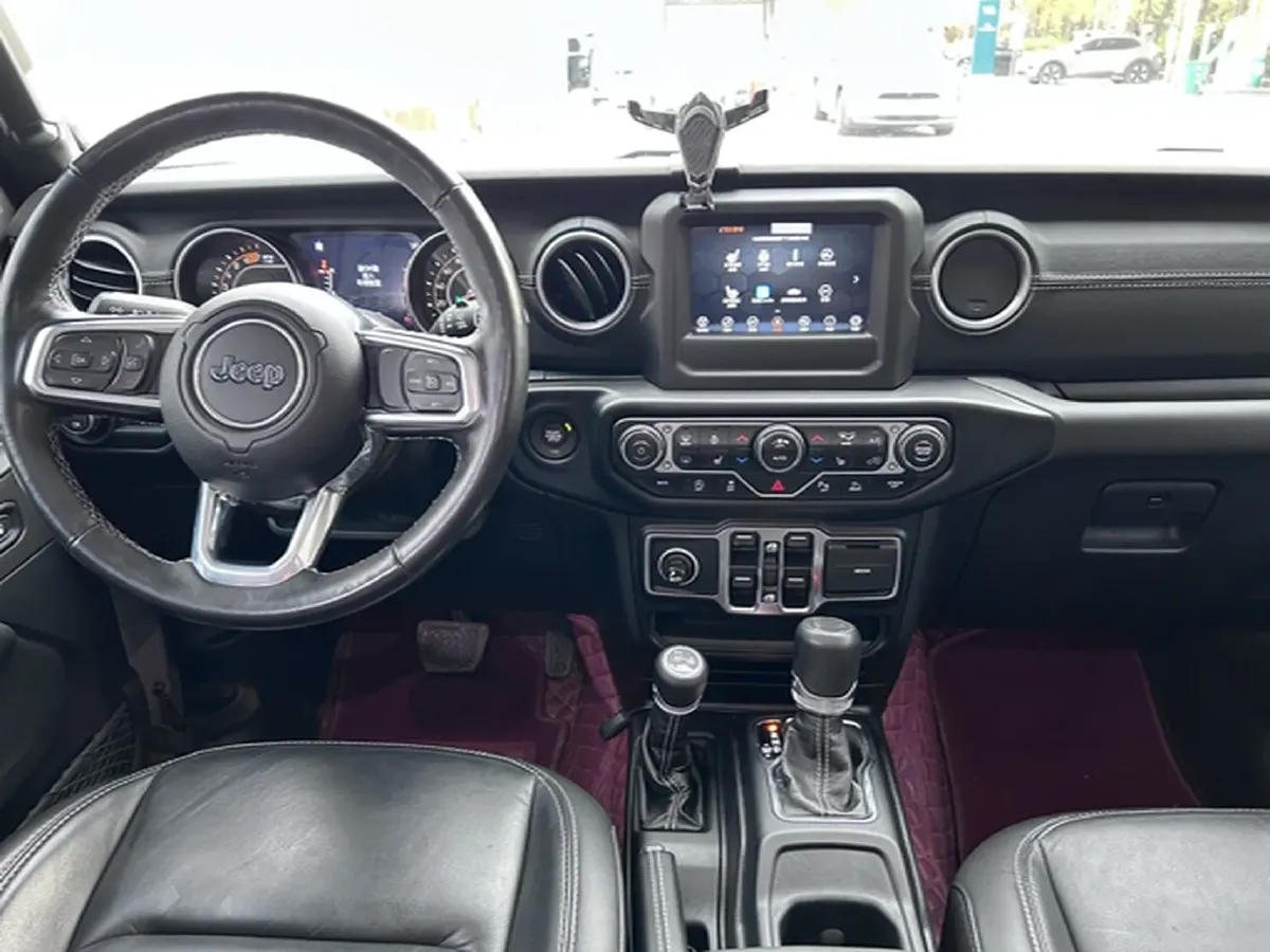 2021 Jeep Wrangler 2.0T 266HP L4 8AT,autocango,china used car exporter,china ev exporter,chinese used car exporter,chinese used ev exporter