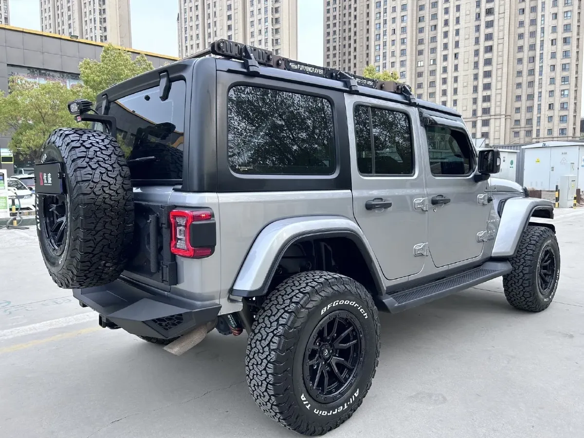 2021 Jeep Wrangler 2.0T 266HP L4 8AT,autocango,china used car exporter,china ev exporter,chinese used car exporter,chinese used ev exporter