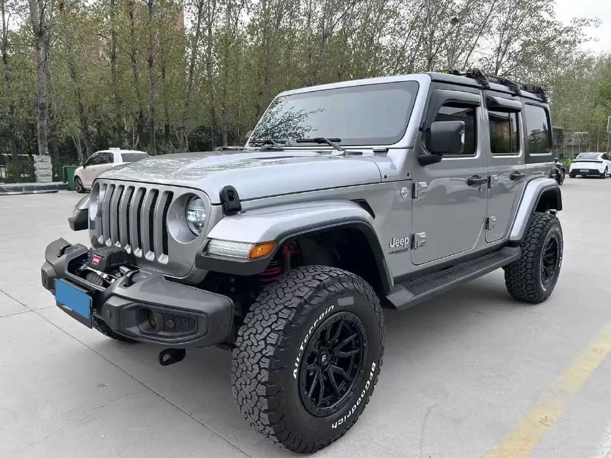 2021 Jeep Wrangler 2.0T 266HP L4 8AT,autocango,china used car exporter,china ev exporter,chinese used car exporter,chinese used ev exporter