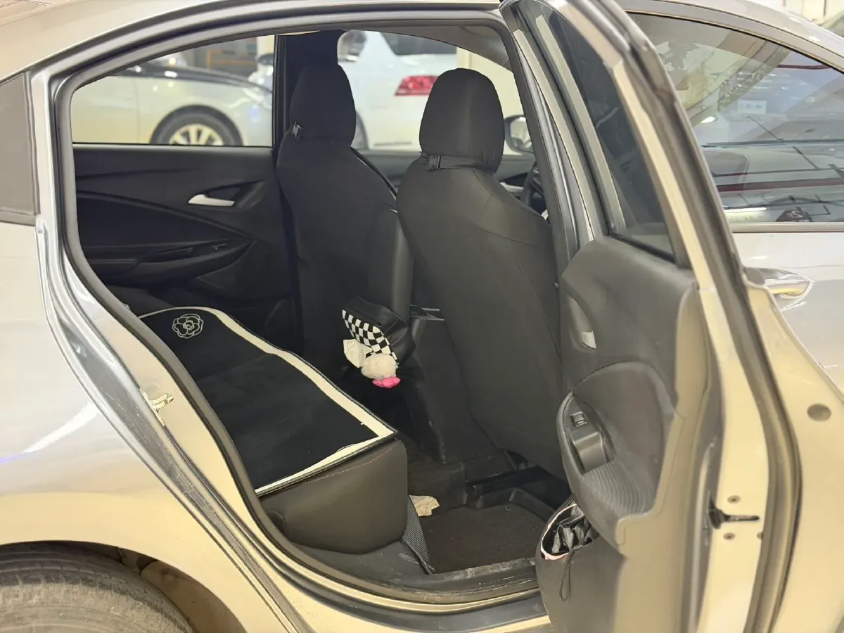 2020 Chevrolet Cavalier 1.0T 125HP L3 6AT,autocango,china used car exporter,china ev exporter,chinese used car exporter,chinese used ev exporter