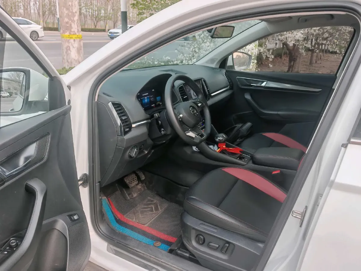 2023 Skoda Karoq 1.4T 150HP L4 7DCT,autocango,china used car exporter,china ev exporter,chinese used car exporter,chinese used ev exporter