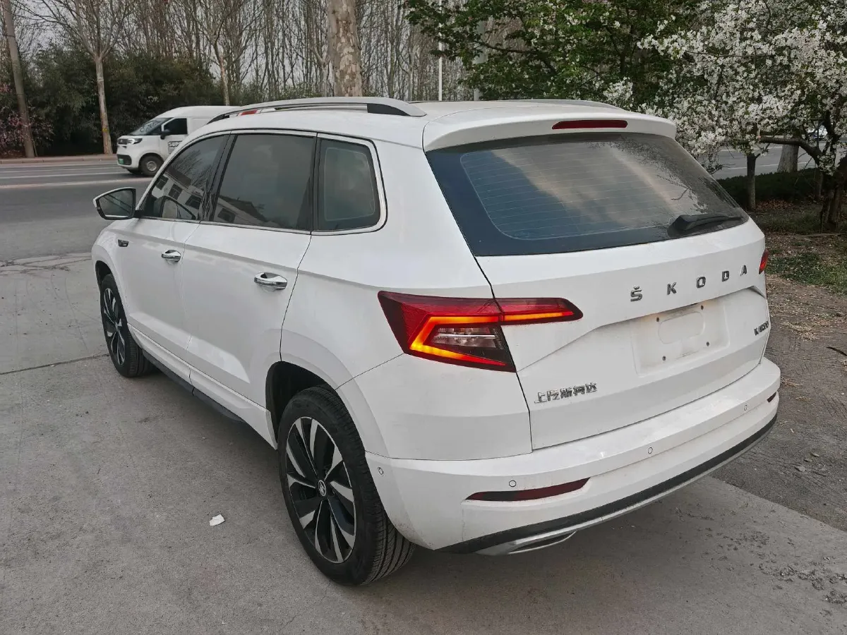 2023 Skoda Karoq 1.4T 150HP L4 7DCT,autocango,china used car exporter,china ev exporter,chinese used car exporter,chinese used ev exporter