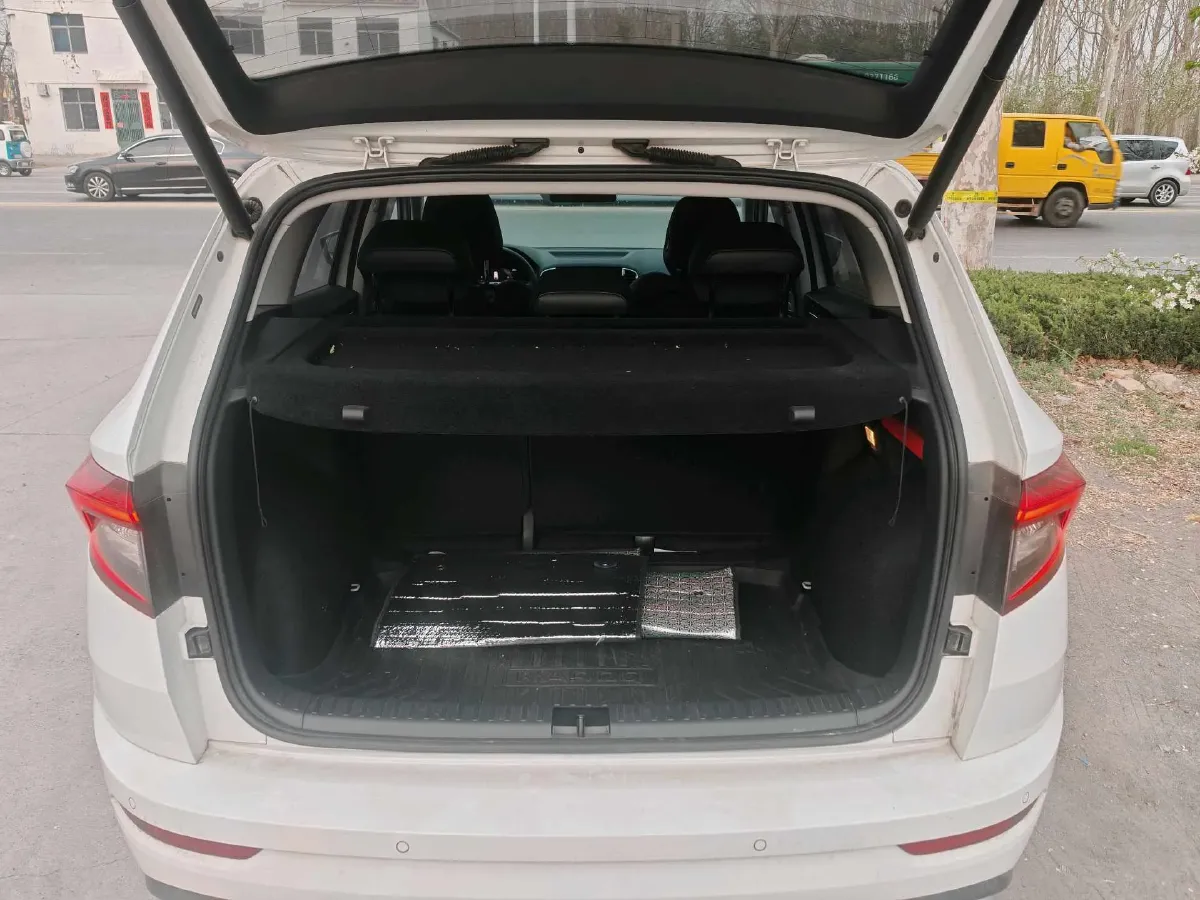 2023 Skoda Karoq 1.4T 150HP L4 7DCT,autocango,china used car exporter,china ev exporter,chinese used car exporter,chinese used ev exporter