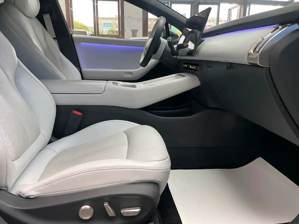 2024 Xpeng P7+ BEV 60.7KWH,autocango,china used car exporter,china ev exporter,chinese used car exporter,chinese used ev exporter